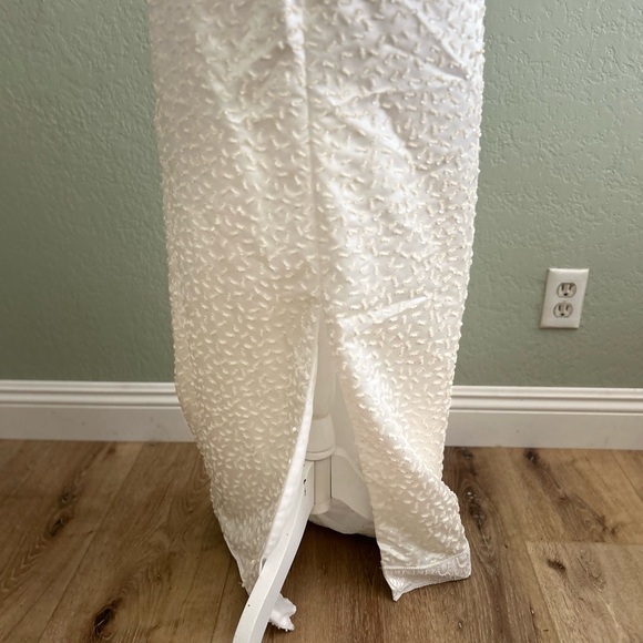 Demetrios Vintage Wedding Dress - Picture 7 of 16